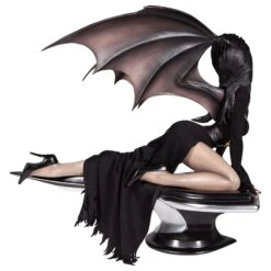 Enesco Gift Elvira One Quarter Scale(Elvira Masterpiece Statue) -Holiday Gift Shop 6007210 6