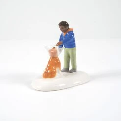 Department 56 Just Two More Days...(Just Two More Days) -Holiday Gift Shop 6011435 3