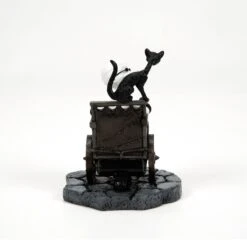 Department 56 Dr. Finkelstein(Dr Finkelstein 1) -Holiday Gift Shop 6014520 3